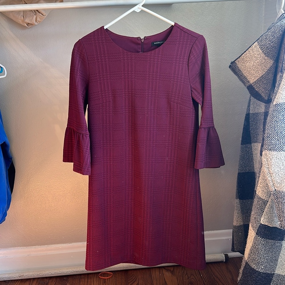 Maroon Banana Republic Dress with flair sleeves